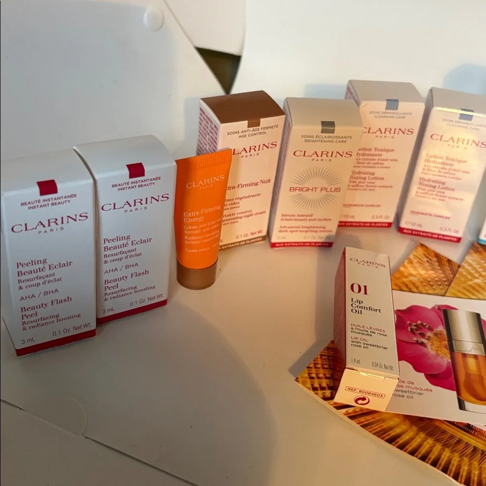 Bundle Lot of 16 Clarins Sample Products - Picture 3 of 5